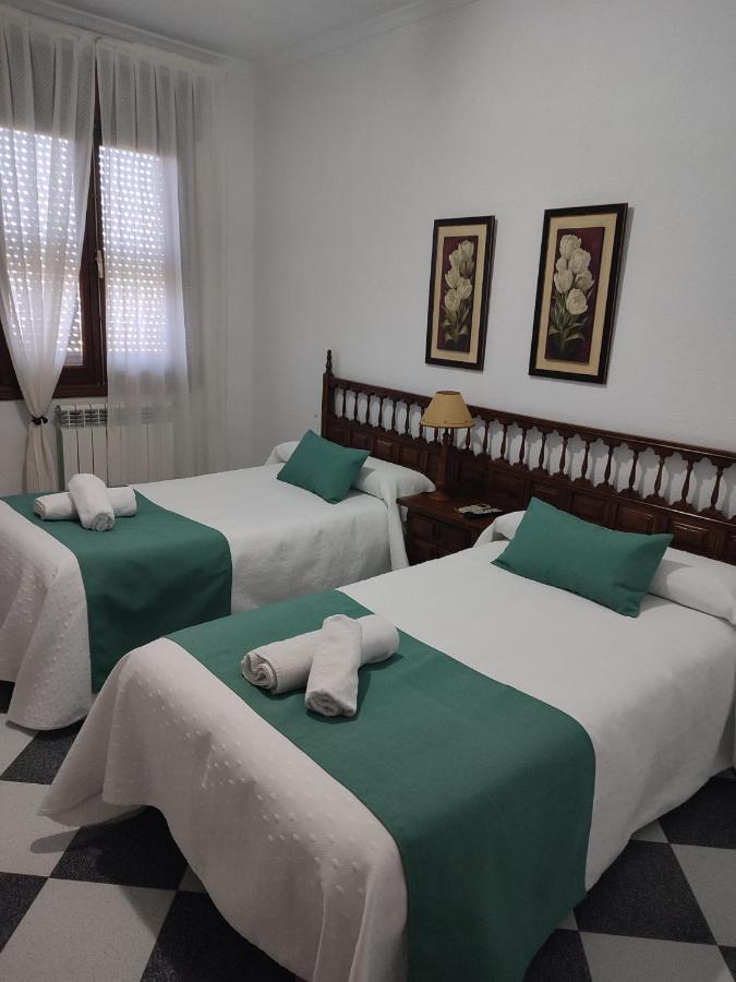 Hostal El Fogon De Felisa Herrera del Duque Zewnętrze zdjęcie