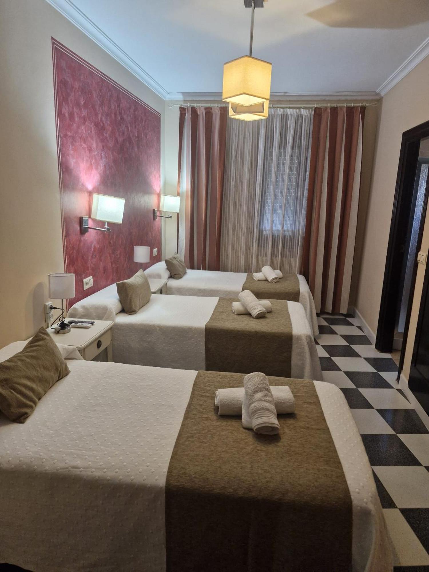 Hostal El Fogon De Felisa Herrera del Duque Zewnętrze zdjęcie